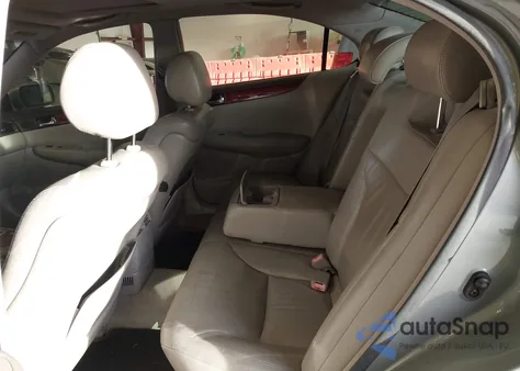 2002 Lexus Es 300 z USA, uszkodzony, nr VIN JTHBF30G825014531